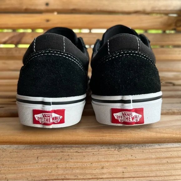 Vans Ward Lo Suede Sneaker – Women’s Size 7.5 - Picture 3 of 9